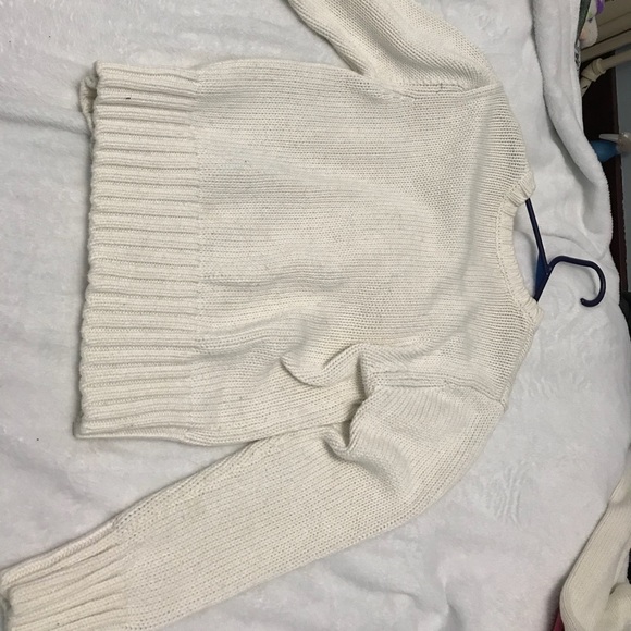 Tommy Hilfiger knit v neck - Picture 3 of 5