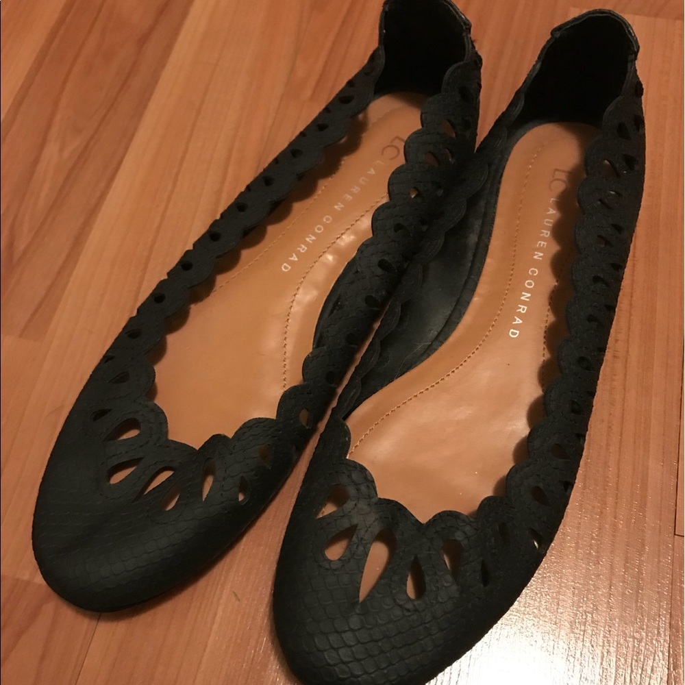 7.5 Lauren Conrad Black Flats