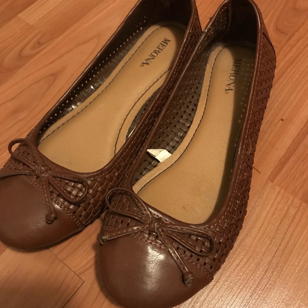 7.5 Brown Merona Flats