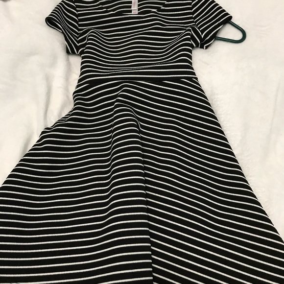 Black and white striped skater type of dress - Picture 3 of 4