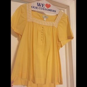 Ann Taylor loft yellow shirt with white accents