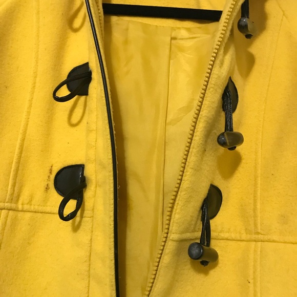 Girls yellow coat - Picture 3 of 5