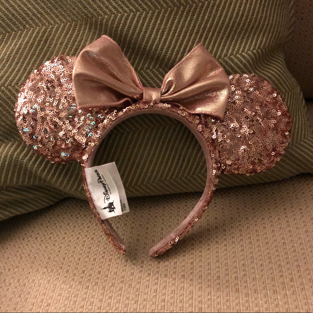 Disney Parks Exclusive Rose Gold Minnie Mouse Ears