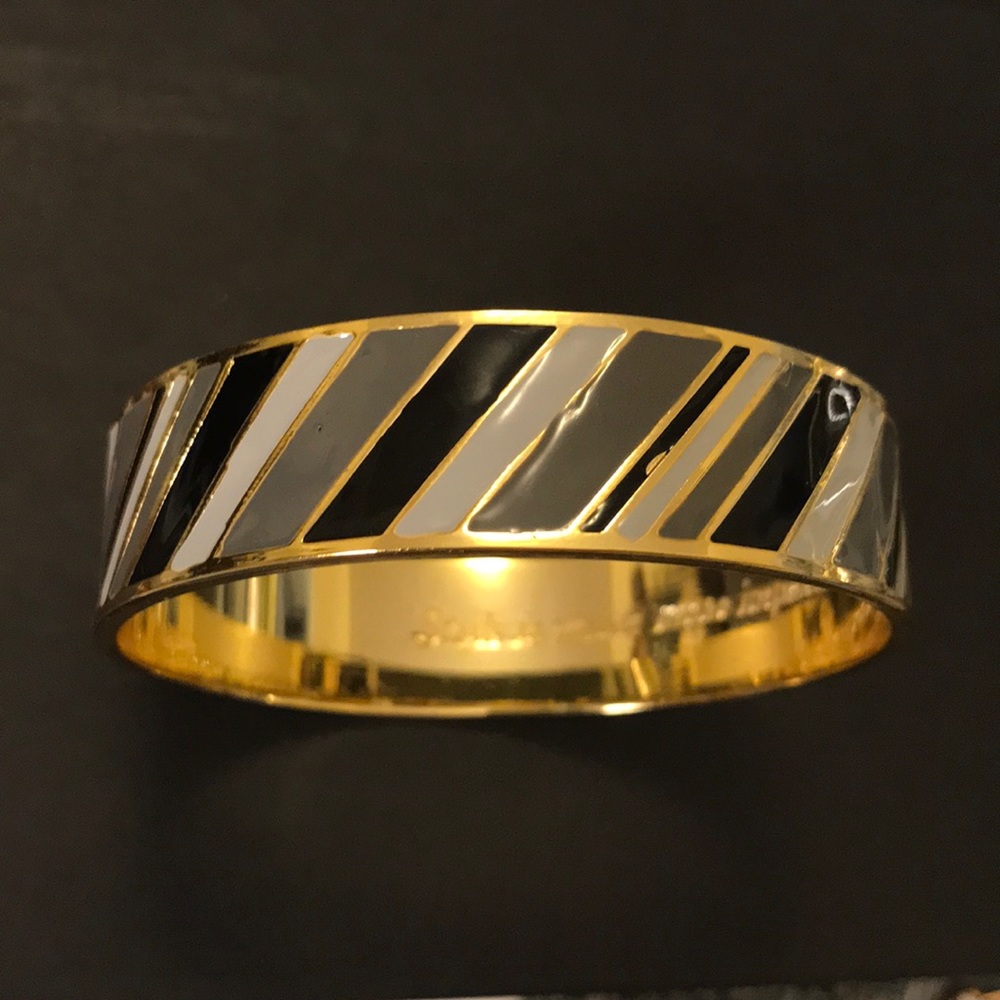 Liz Claiborne Inscription Signed Enamel Bangle