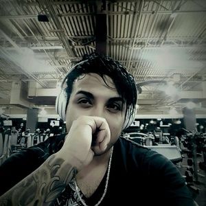 Meet your Posher, Cesar