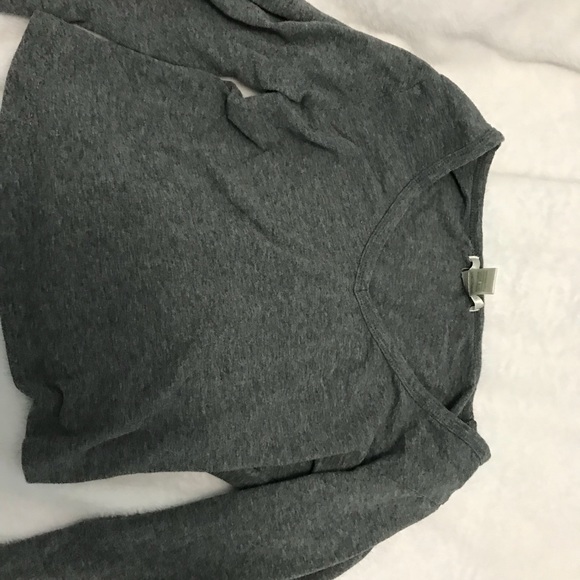 grey long sleeve crop top - Picture 3 of 5