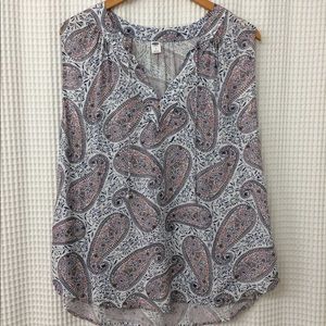 New without tags, paisley sleeveless top