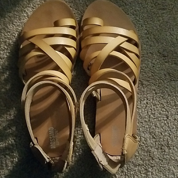 Sandals - Picture 2 of 3