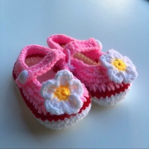 Hand made Crib Shoes, Knitted, Girls 0-6M