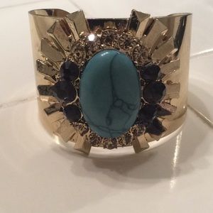 Stunning turquoise cuff