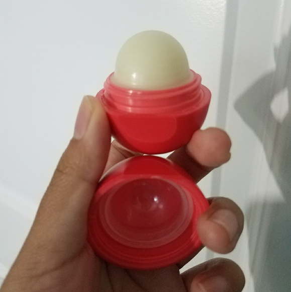 Eos - Picture 1 of 2