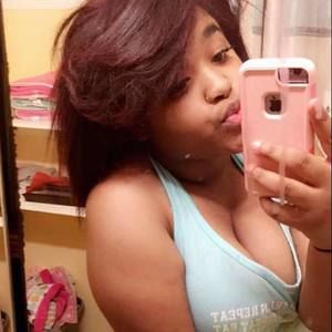 Meet your Posher, Simone