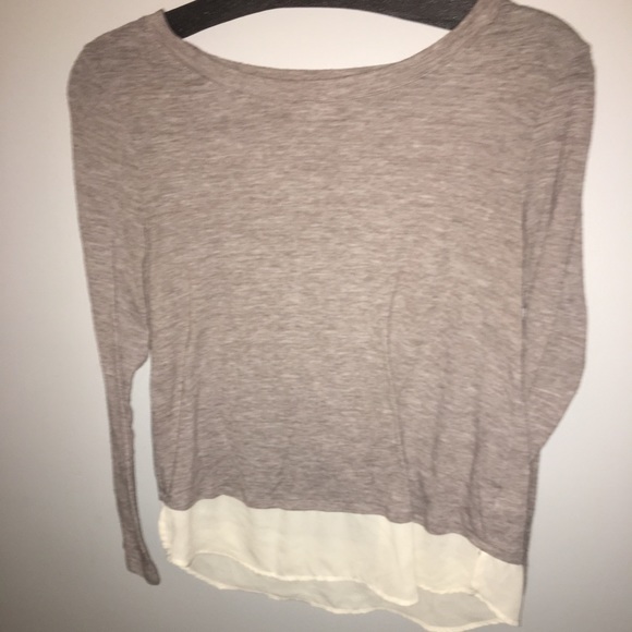 Tan long sleeve shirt with white bottom - Picture 1 of 2