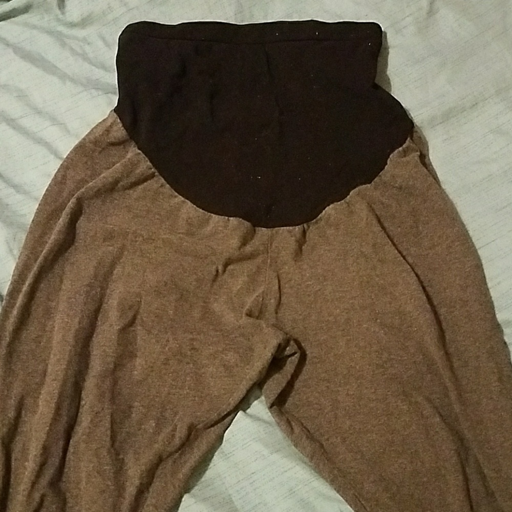 Maternity gray leggings size large with belly band