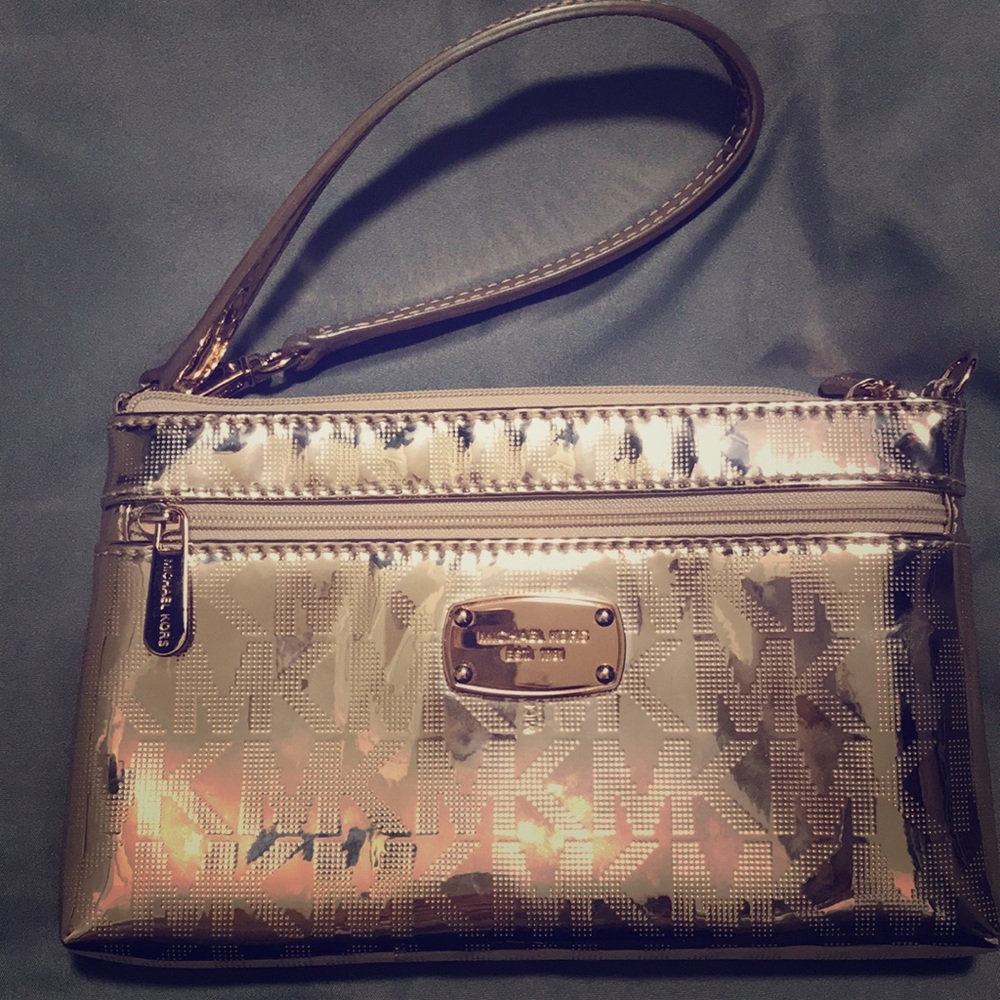 Michael Kors wristlet