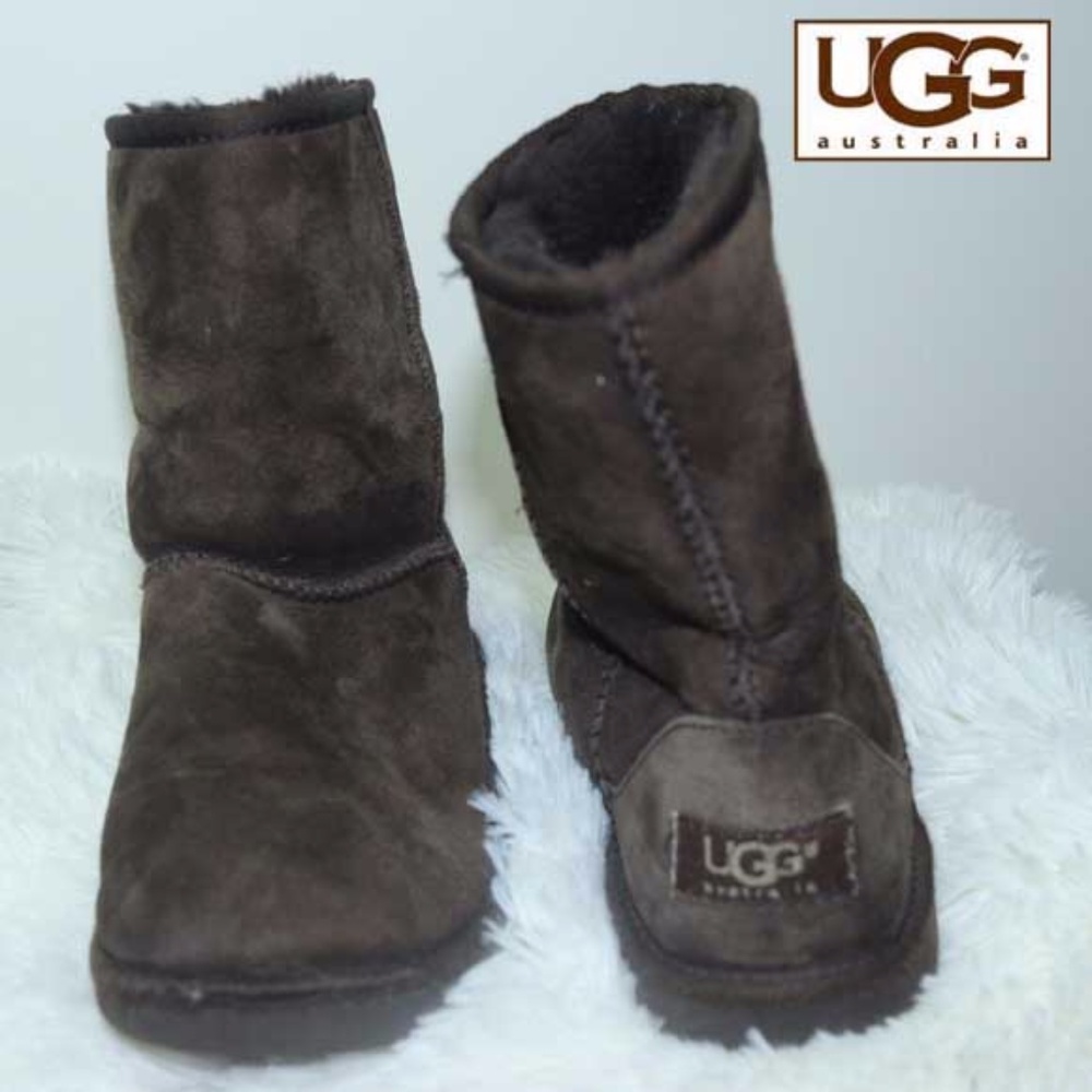 Ugg Brown Girls Boot Sz 2