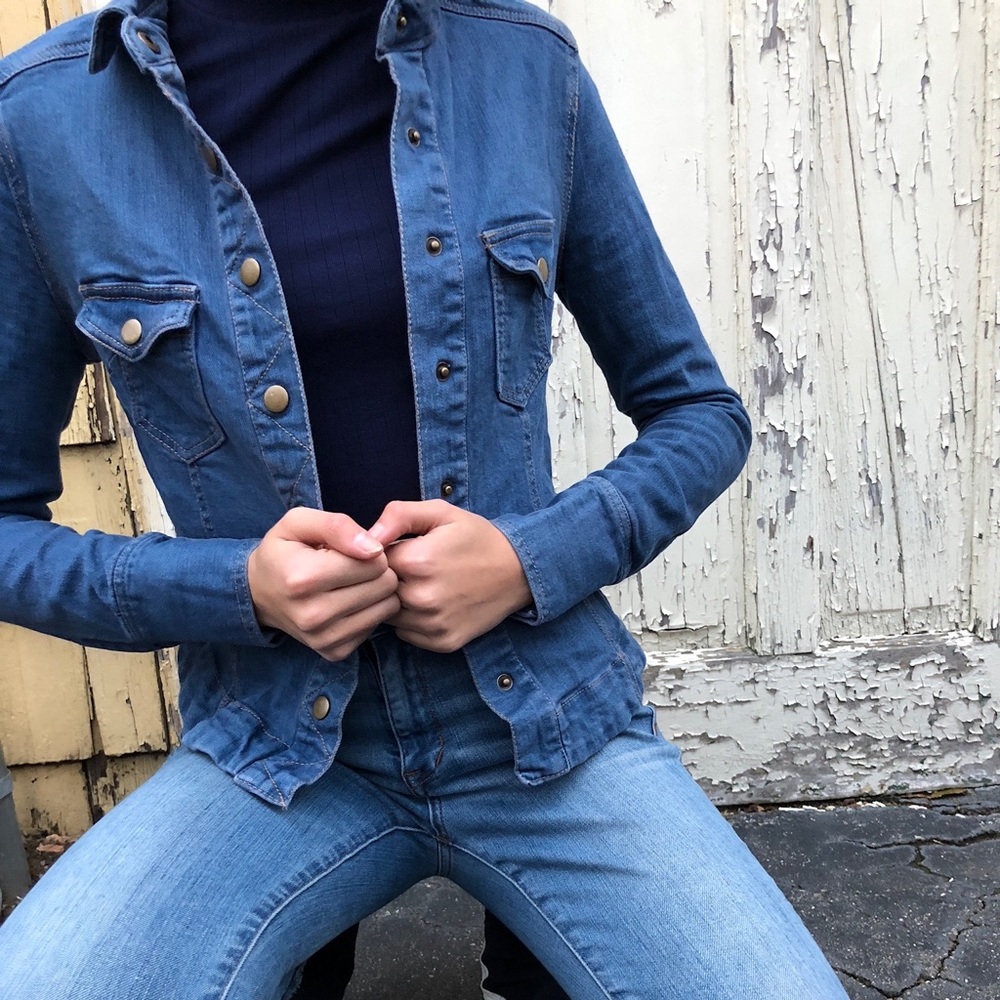 Lightweight Button-up Jean Jacket