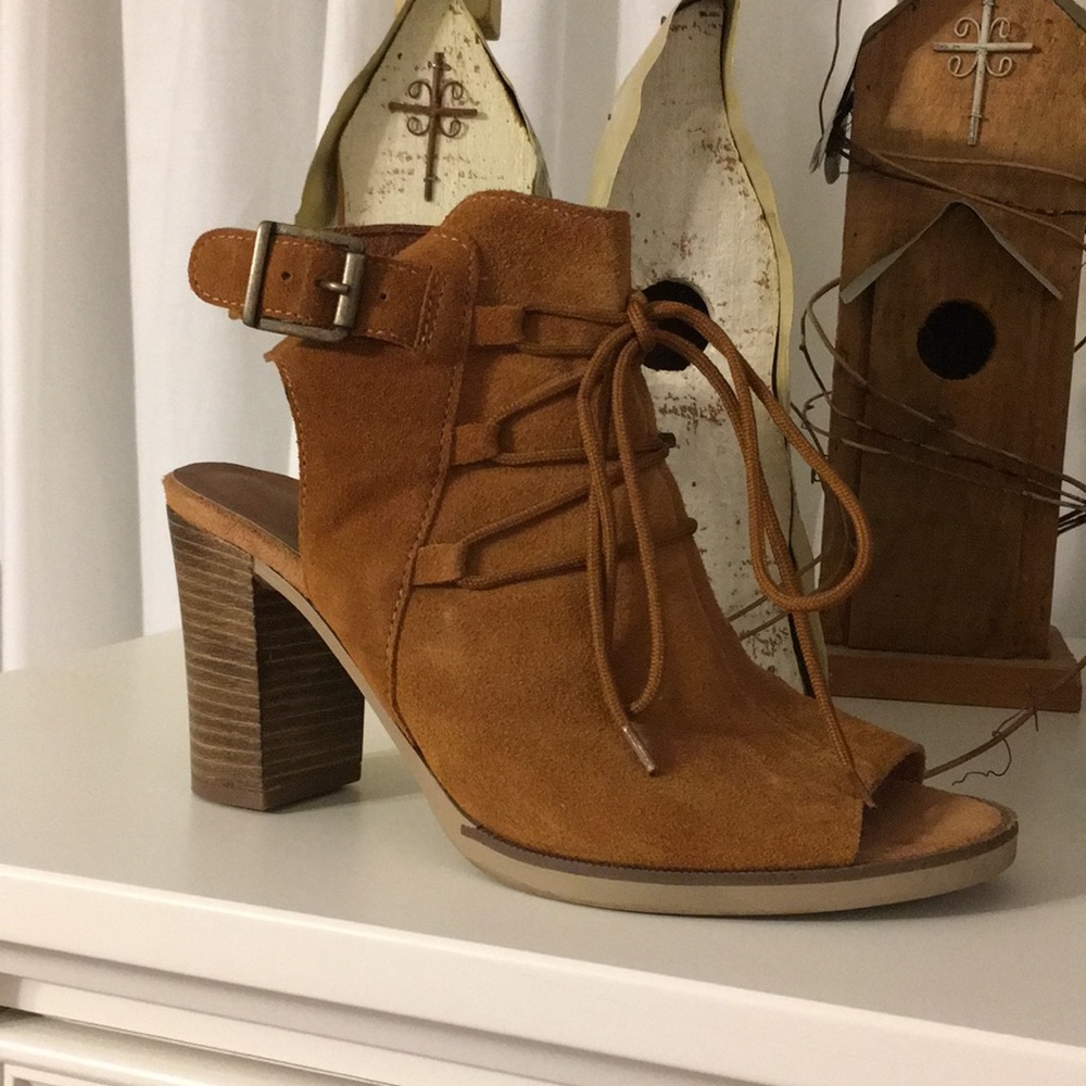 Brown suede booties for FALL