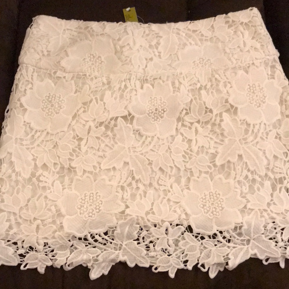 Gianni Bini white lace skirt