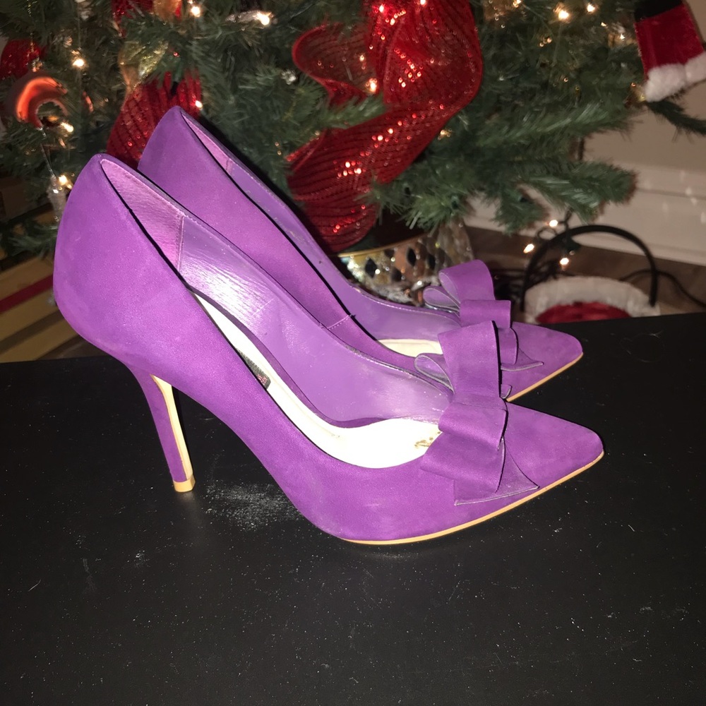 Steven by Steve Madden purple suede pumps with bow
