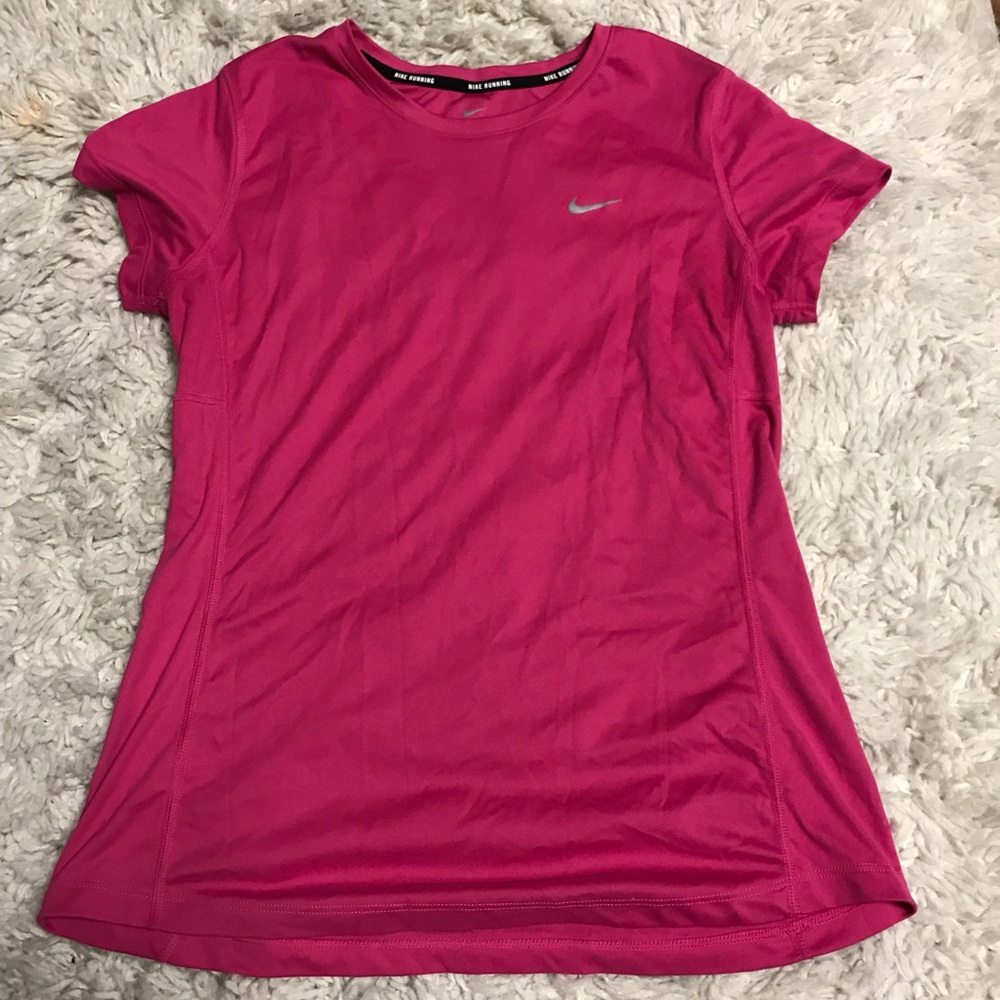 NWOT nike dry fit top ✨