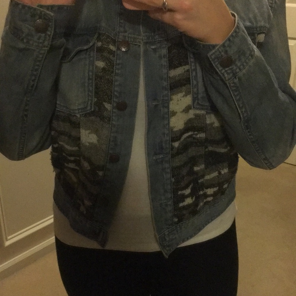 Jean jacket - Picture 3 of 4