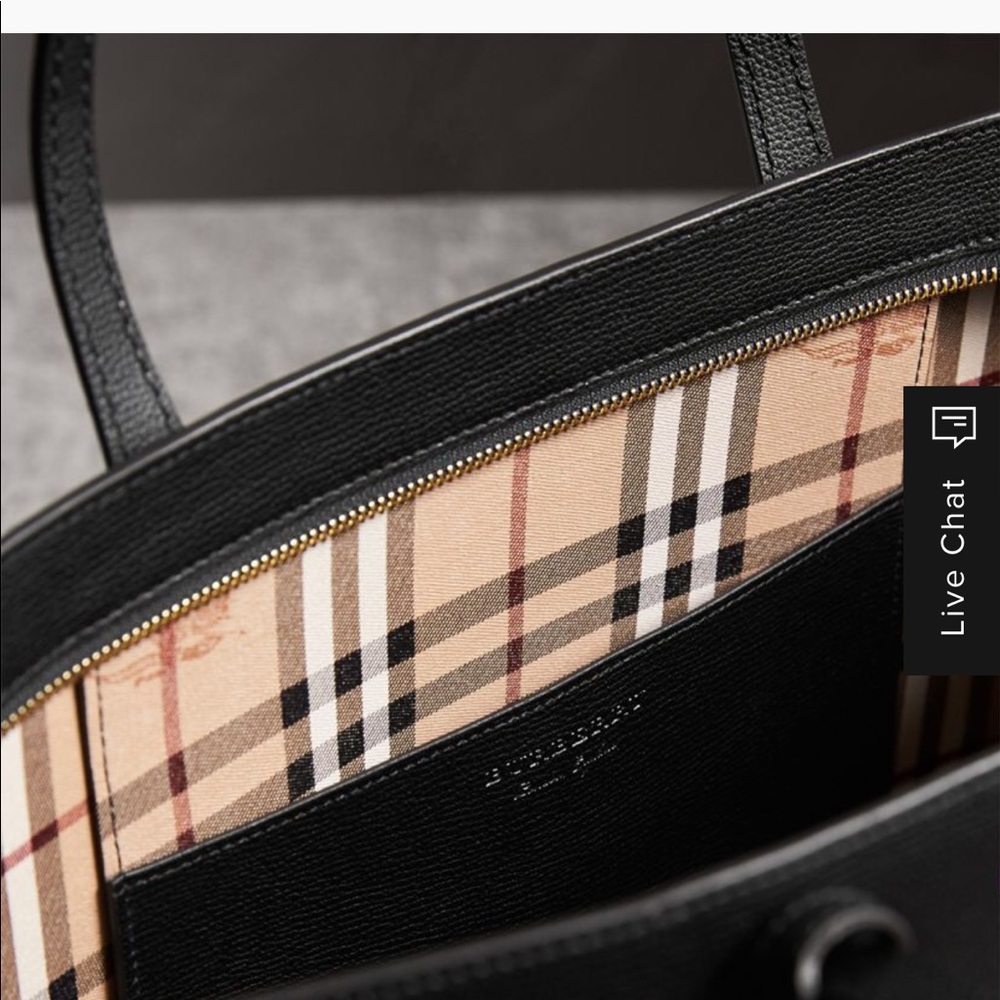 Burberry Tote with Zpper- brand new