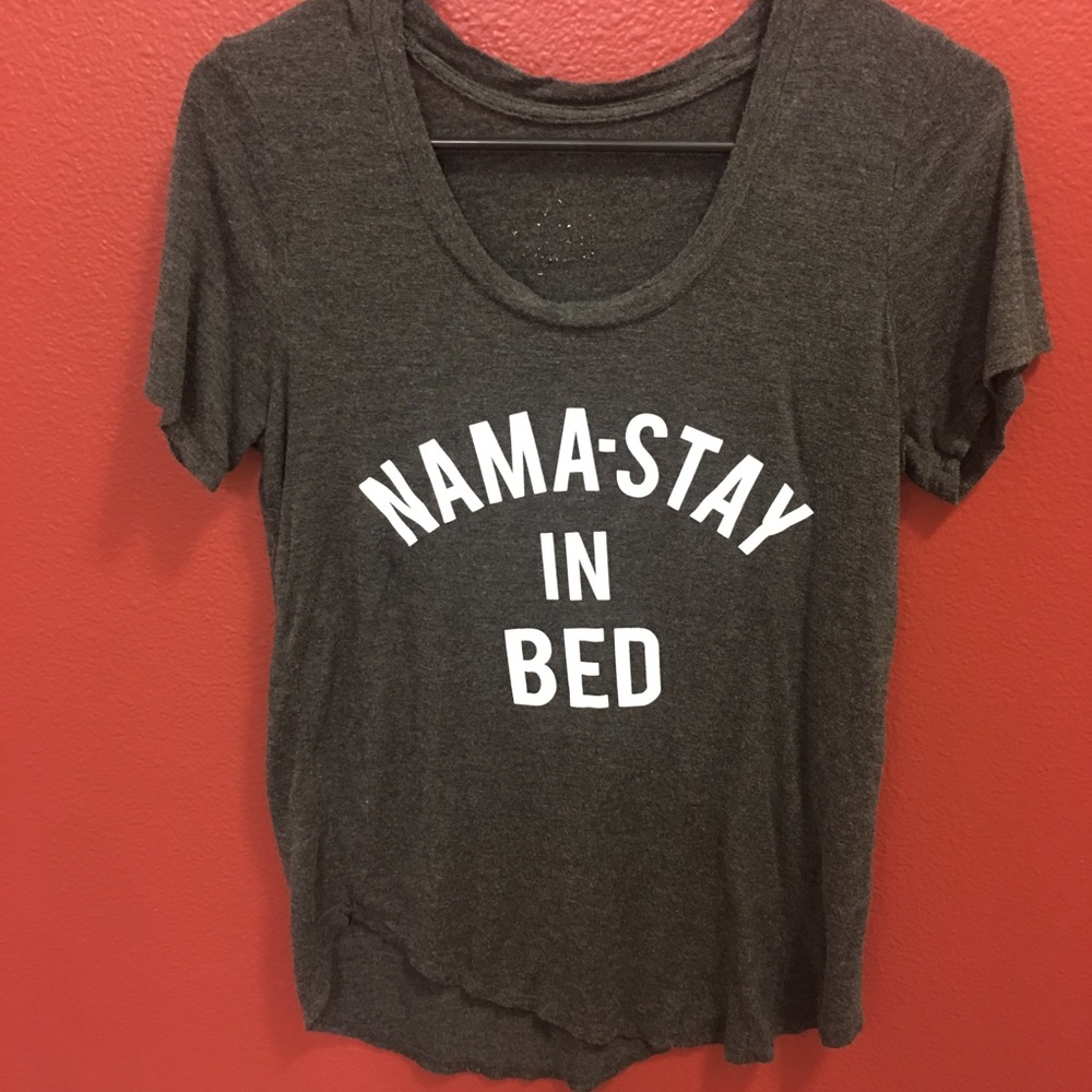 “Nama Stay” graphic tee! 🌻