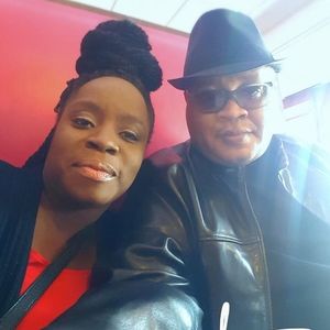 Meet your Posher, Sharon