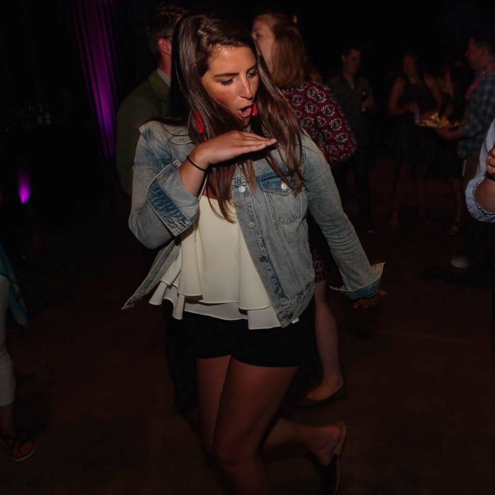 Meet your Posher, Caroline