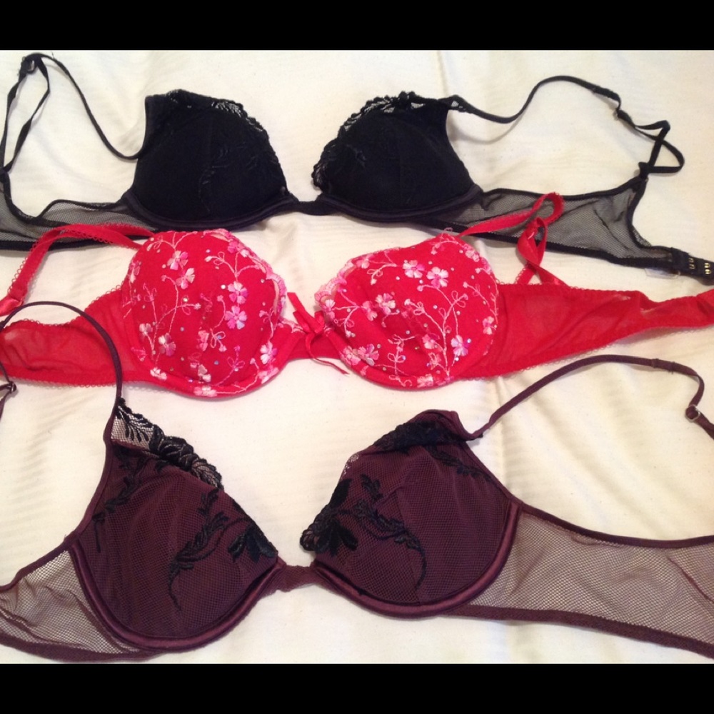 Victoria's Secret 34b bra collection (3 item lot)