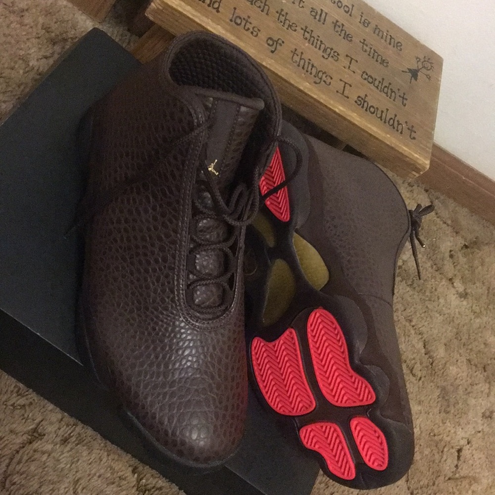 Jordan Horizon Premium Sneakers