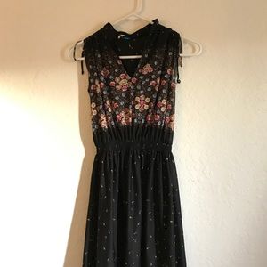 ✨ Vintage Floral Sun Dress