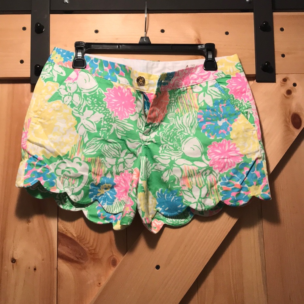 Lilly Pulitzer shorts size 4
