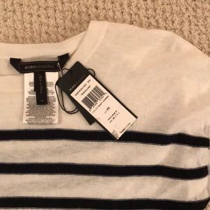BCBGMaxAzria Sweaters - BCBG Sweater BCBGMaxAzria Sweaters - BCBG Sweater