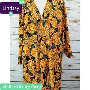 Medium LuLaRoe Lindsay