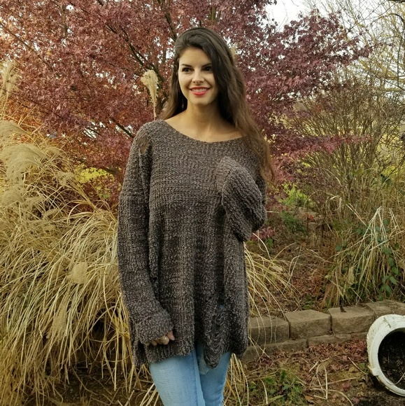 ▫️LAST▫️Oversized Distressed Sweater - Picture 2 of 8