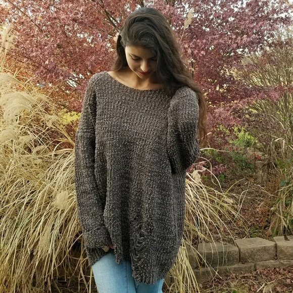 ▫️LAST▫️Oversized Distressed Sweater - Picture 3 of 8