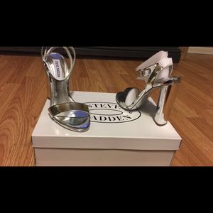 Silver Steve Madden Pumps
