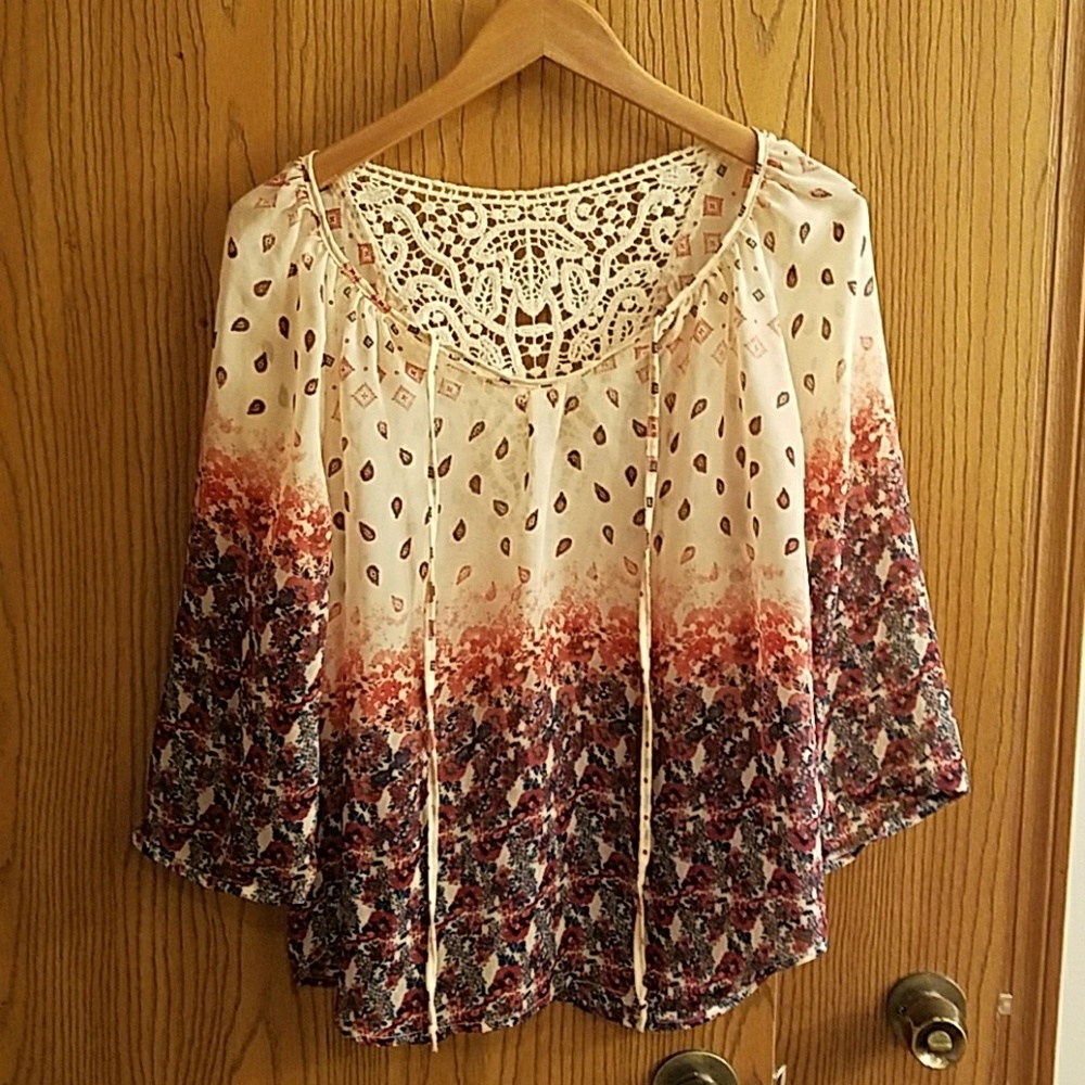 Cute boho top MAKE OFFER!!!