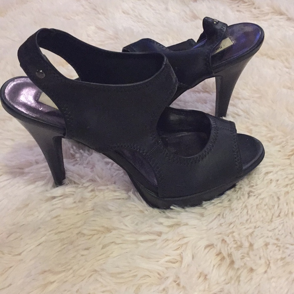 Never worn Simply Vera shoes