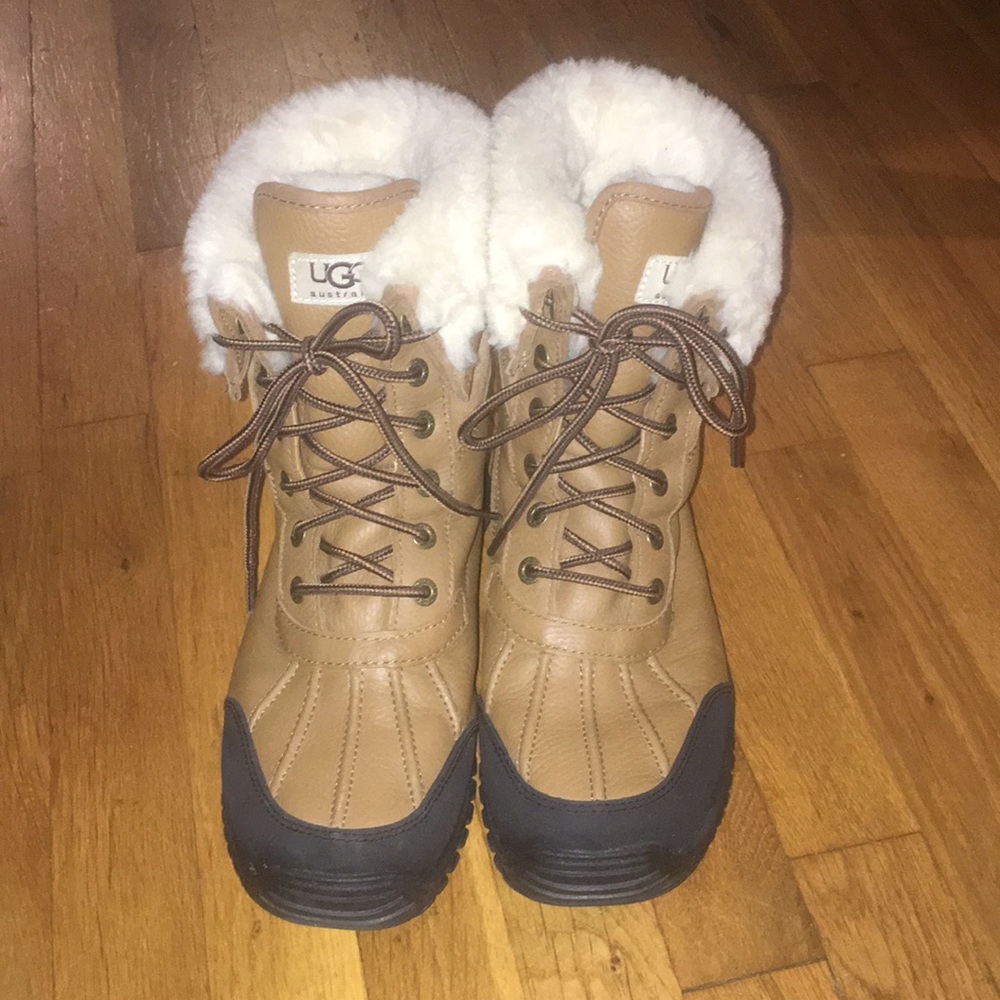 Warm very gently warn Ugg winter boots