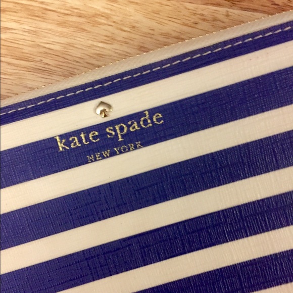 Kate Spade Fairmount Square Lacey wallet / clutch - Picture 2 of 5