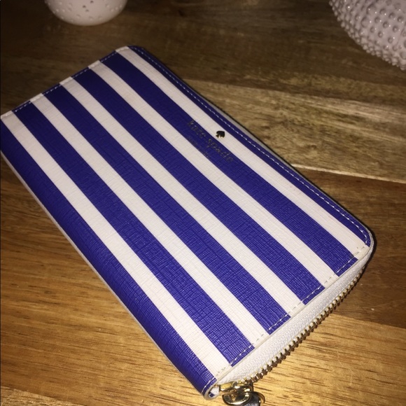 Kate Spade Fairmount Square Lacey wallet / clutch - Picture 5 of 5