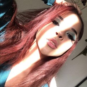 Meet your Posher, Ariana