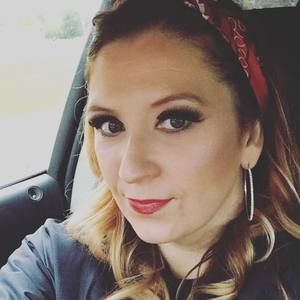 Meet your Posher, Liz