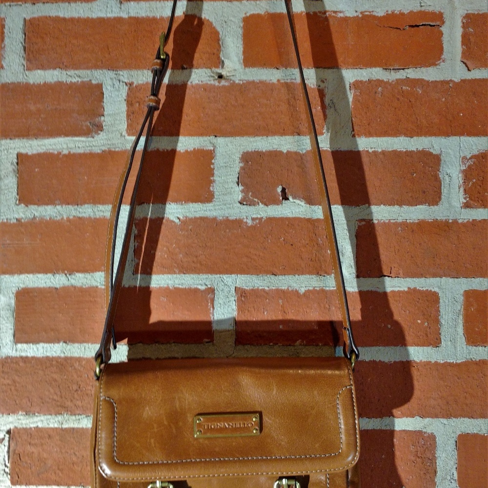 Tignanello Flap Cross Body - Picture 2 of 8