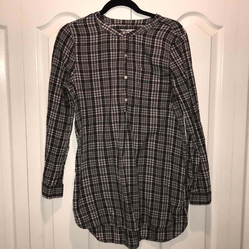 Old Navy Plaid Four Button Tunic