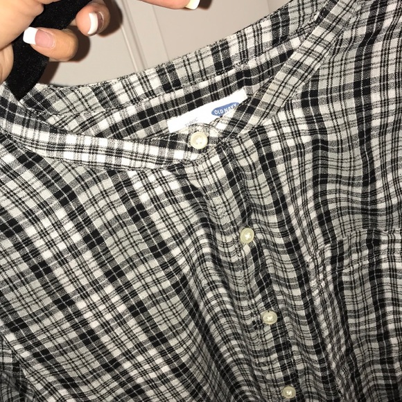 Old Navy Plaid Four Button Tunic - Picture 3 of 4