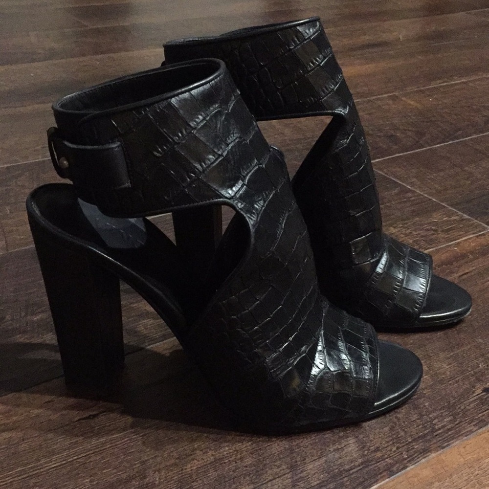 Vince Addie Sandal